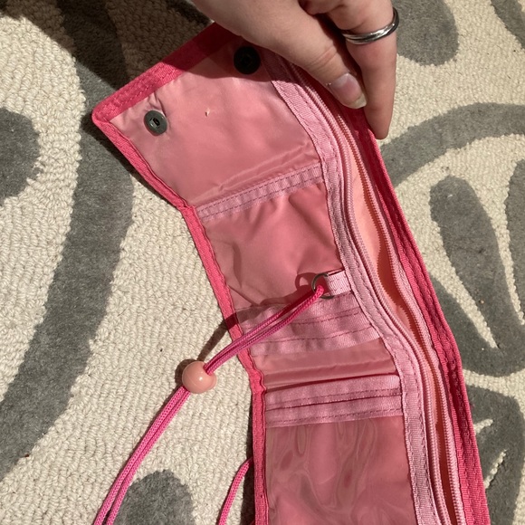 RARE hello kitty snap wallet - Picture 8 of 9